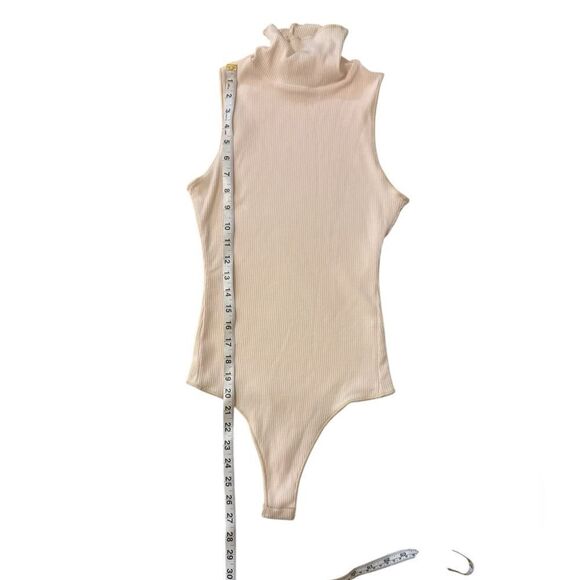 Show Me Your Mumu Turtle Bodysuit size M - Picture 5 of 10